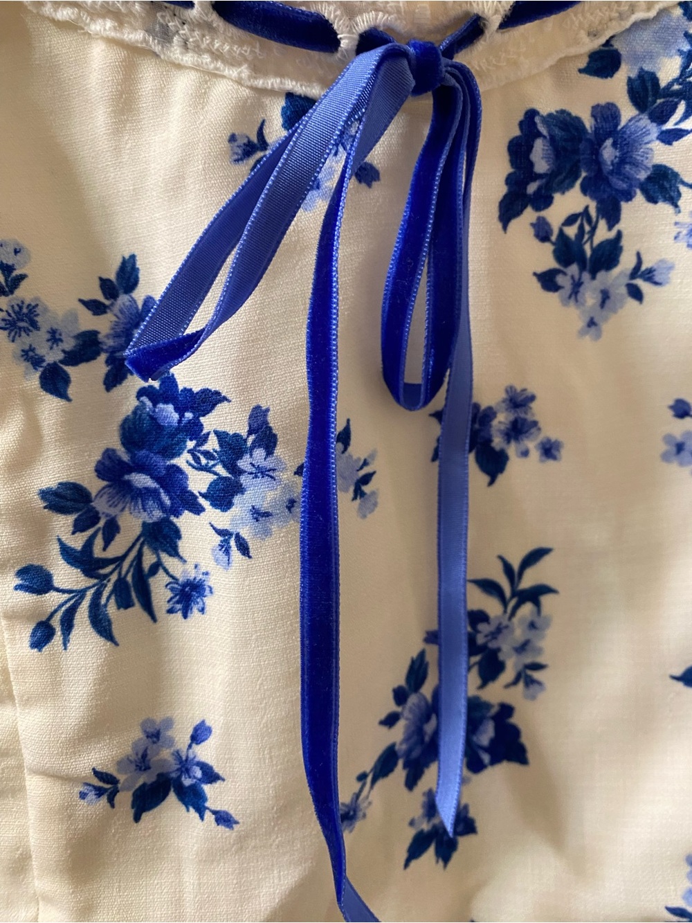 Thirty Thirty Floral Lace-Trim Cami Top - Picture 2 of 6